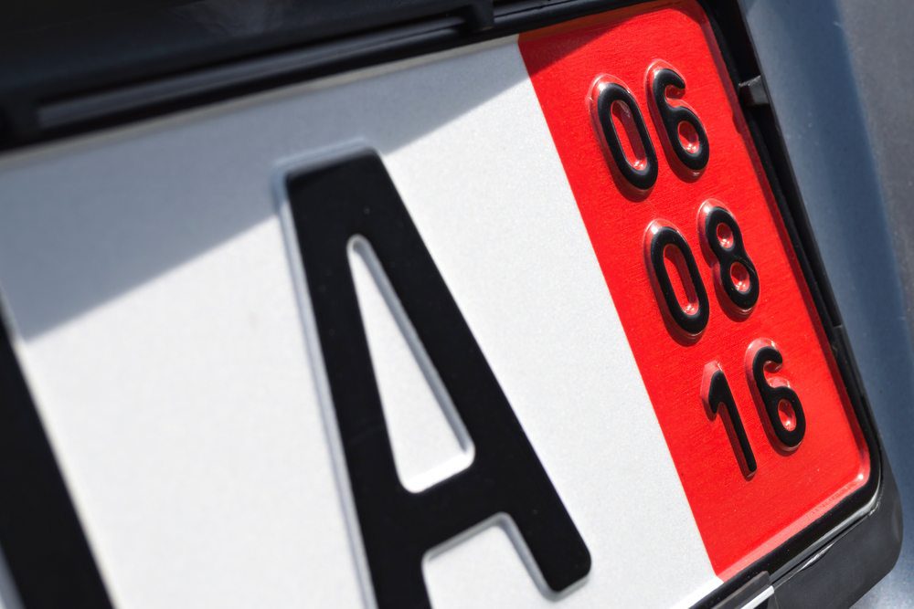 Como-saber-la-fecha-de-matriculacion-de-un-coche