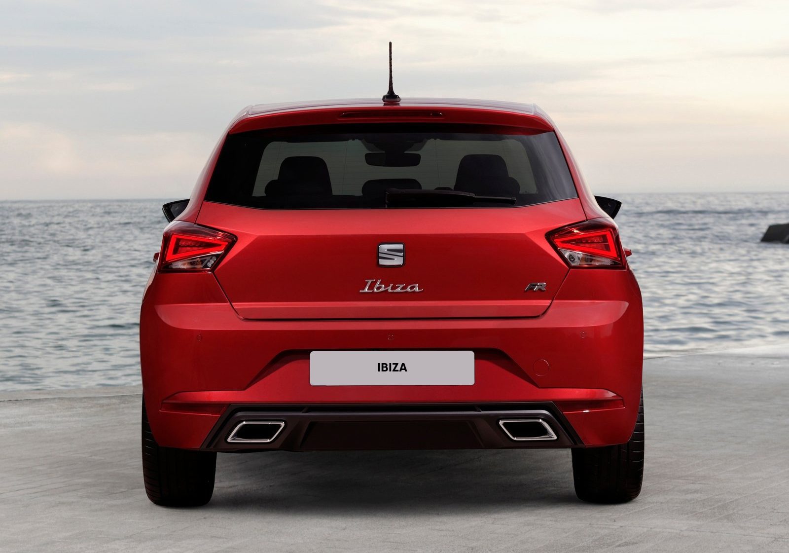 medidas-seat-ibiza-trasera