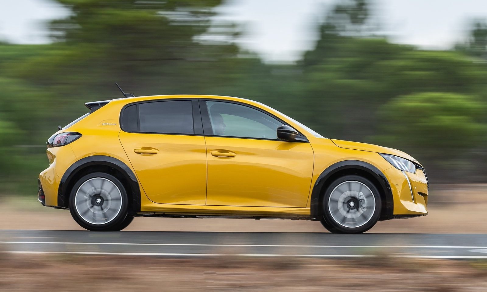 vista exterior lateral peugeot 208