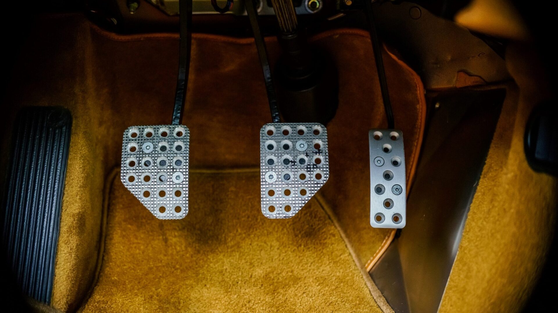 pedales del coche manual