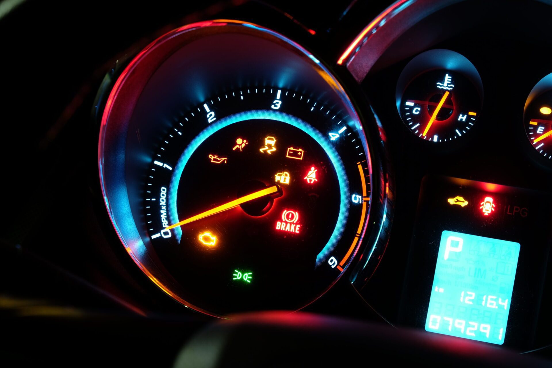 odometro y testigos coche